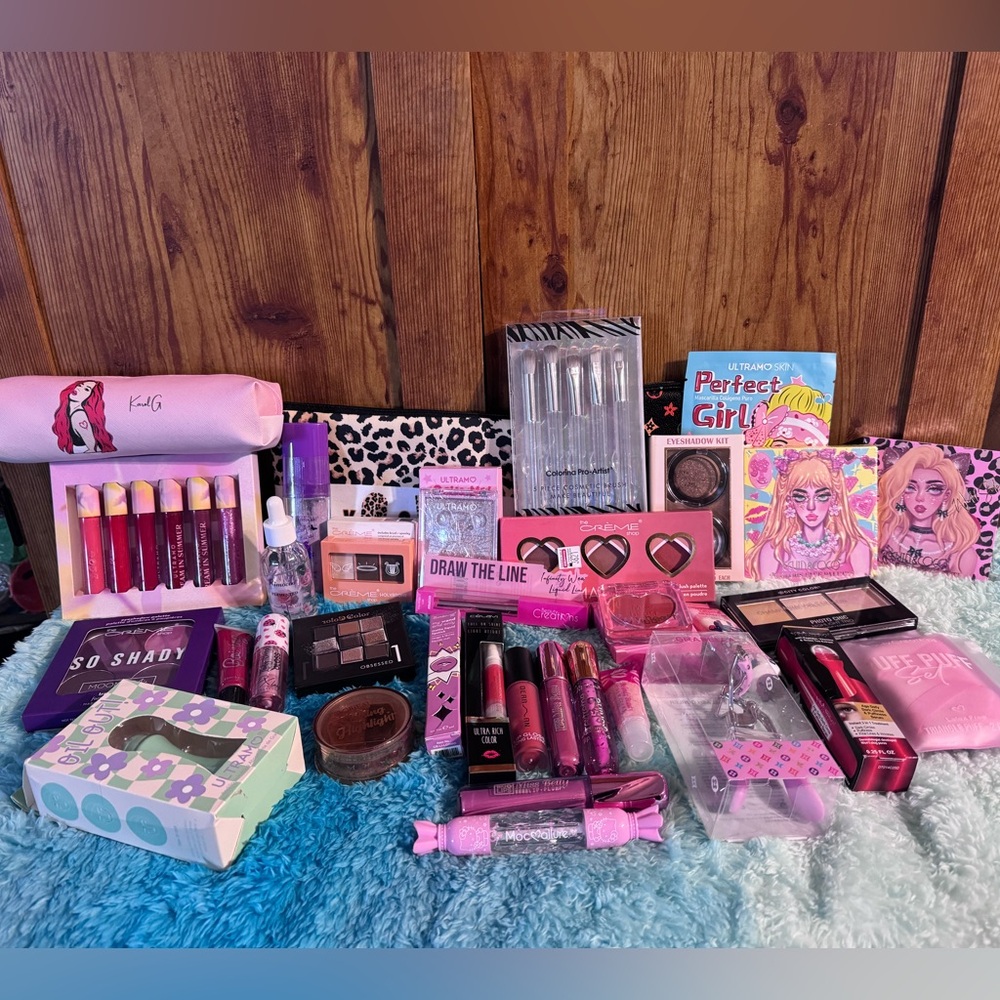 Huge Makeup Beauty Bundle Lot